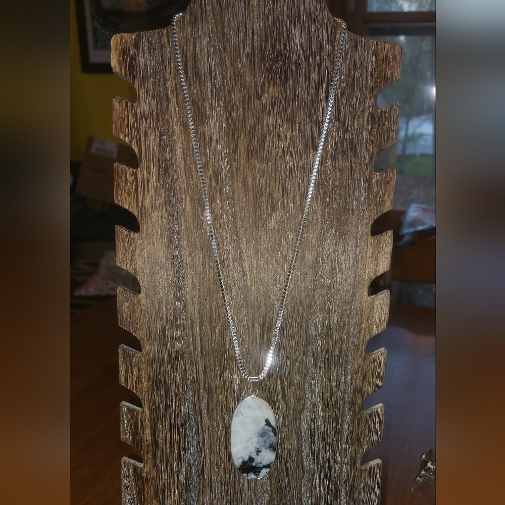 Large Moonstone Necklace - Picture 6 of 8